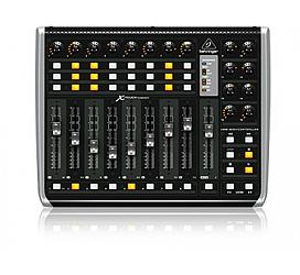 Behringer X-TOUCH COMPACT 
